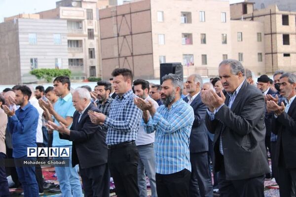 نماز عید سعید فطر در شهر گلستان