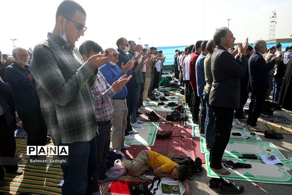 نماز عید سعید فطر در مصلی تهران