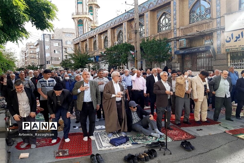 مراسم نماز عید بندگی در منطقه ۹