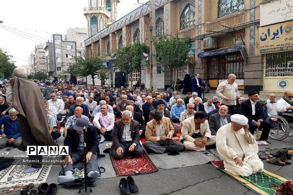 مراسم نماز عید بندگی در منطقه ۹