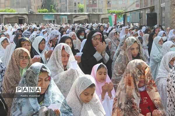 نماز عیدسعید فطر در بهارستان دو