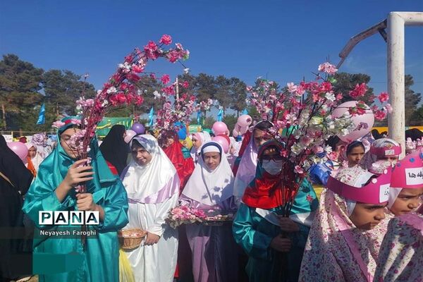 حضور پر شور کودکان دهه نودی در نماز عید سعید فطر آباده