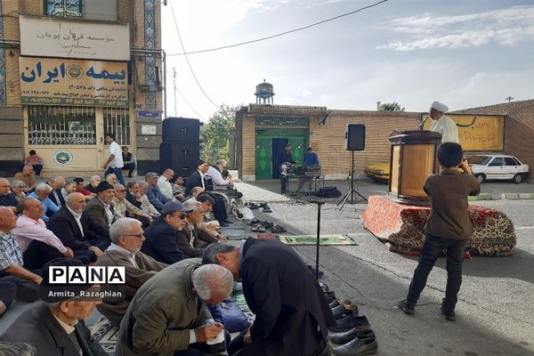 برگزاری مراسم نماز عید فطر در مسجد نبی