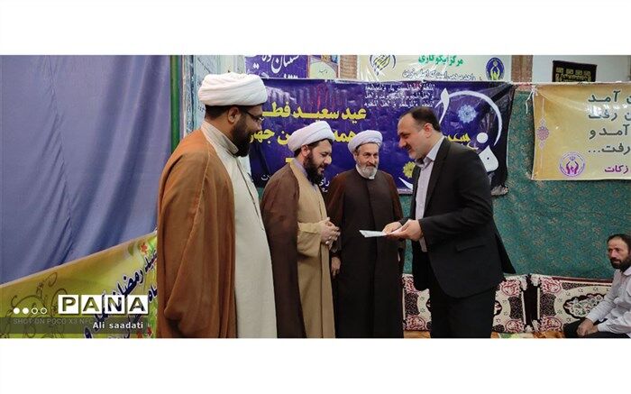 تقدیر از مدیر آموزش و پرورش کلات در خطبه‌های نماز عید سعید فطر
