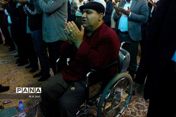 نماز عید سعید فطر در حرم حضرت معصومه (س)