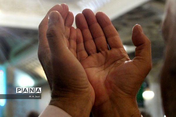 نماز عید سعید فطر در حرم حضرت معصومه (س)