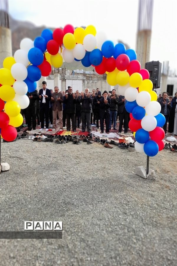 نماز عید فطر در شهرستان فریدونشهر اصفهان