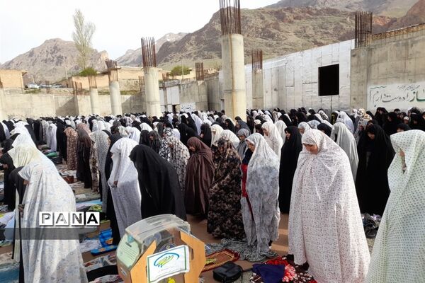 نماز عید فطر در شهرستان فریدونشهر اصفهان