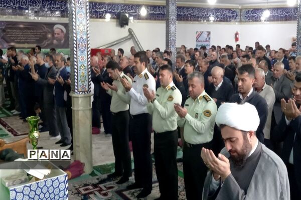 اقامه نماز باشکوه عید سعید فطر در فیروزکوه