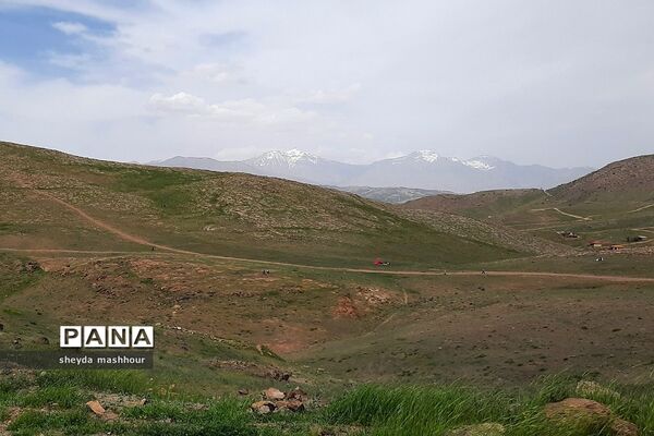 طبیعت زیبا و بکر سرخه حصار تهران