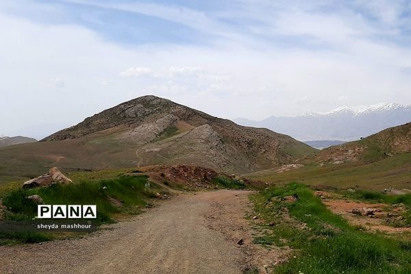 طبیعت زیبا و بکر سرخه حصار تهران