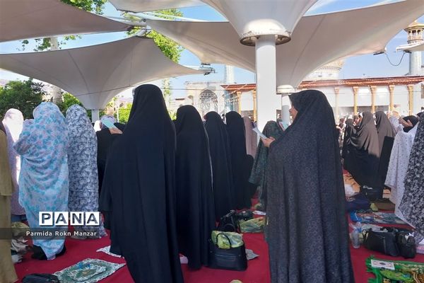 برگزاری نمازباشکوه روزعیدسعید فطر، به امامت آیت الله دژکام در حرم مطهر شاهچراغ (ع)