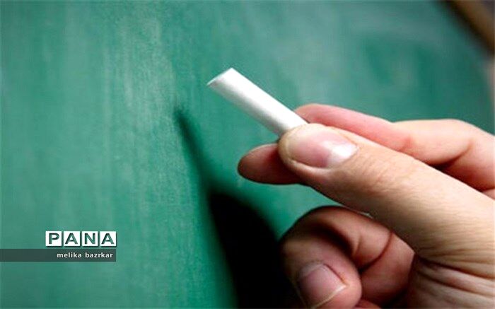 گفت‌وگوی دانش‌آموز خبرنگار پانا با یک معلم /فیلم