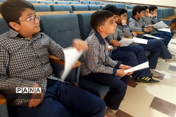جشنواره هنرهای نمایشی ویژه پسران ابرکوهی