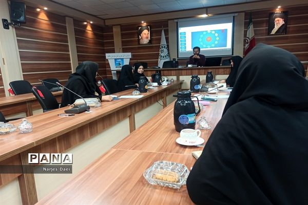 ارائه بسته تحولی سازمان دانش‌آموزی به مدیران مدارس