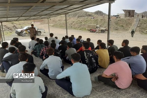 اعزام دانش‌آموزان دبیرستان عرفان منطقه ۱۳ به میدان تیر لشکر محمد رسول الله(ص)