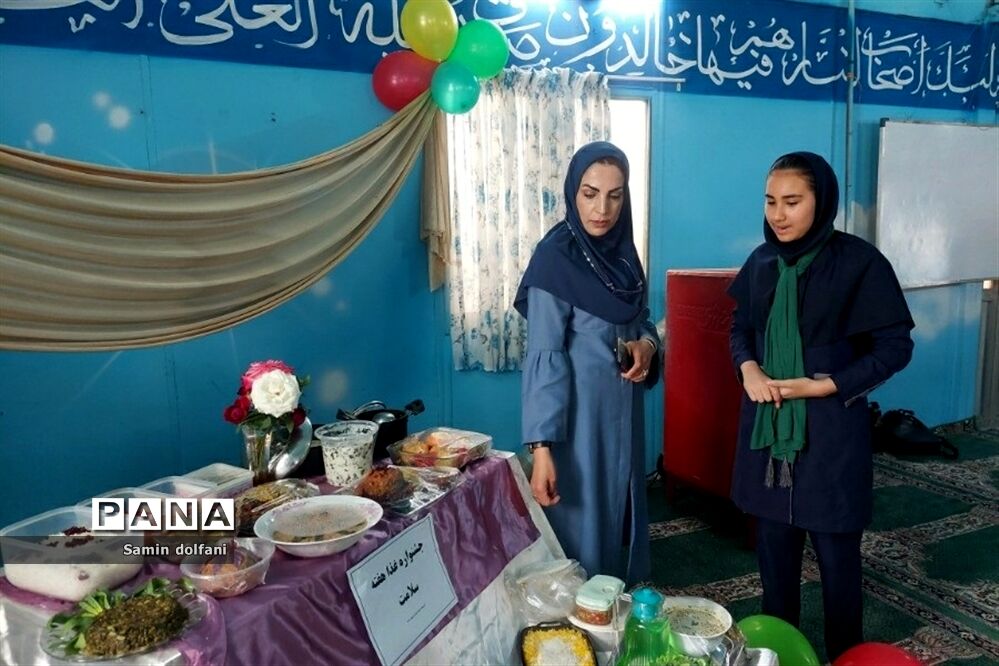افتتاحیه طرح جابربن حیان درمدرسه ی شرافت شهرستان قرچک