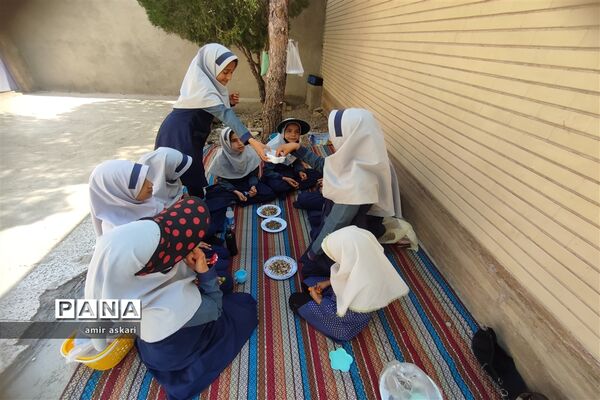 اردوی درون مدرسه دبستان عشایری لقمان حکیم خاتم