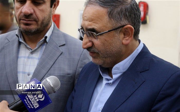 معاون حقوقی و امور مجلس وزیر آموزش و پرورش وارد خوزستان شد