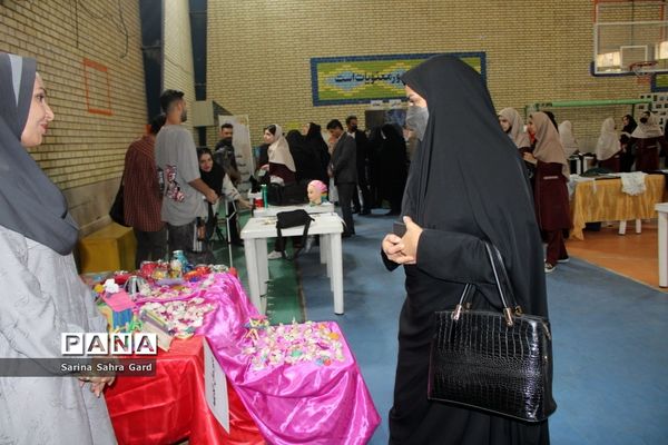 افتتاح نمایشگاه مشاغل در بوشهر