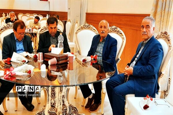 آیین تجلیل از پیشکسوتان آموزش ابتدایی آموزش و پرورش ملارد