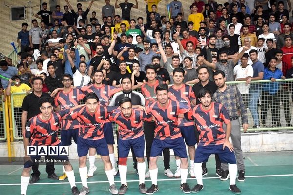 قهرمانی تیم فوتسال شرکت تعاونی دهیاری‌های جلگه در مسابقات جام رمضان بهاباد