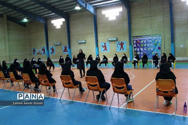 کارگاه سبک زندگی فعال و سالم ویژه دانش‌آموزان در بوشهر