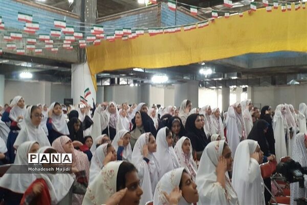 جشن تکلیف دانش‌آموزان دختر در مصلی امام خمینی(ره) شهریار