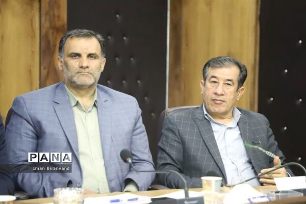 جلسه ستاد کنگره ملی ۶۵۴۴ شهید استان لرستان