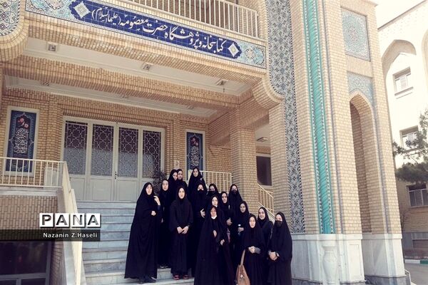 بازدید دانش‌آموزان دبیرستان حضرت خدیجه جعفرآباد قم از دانشگاه‌ها