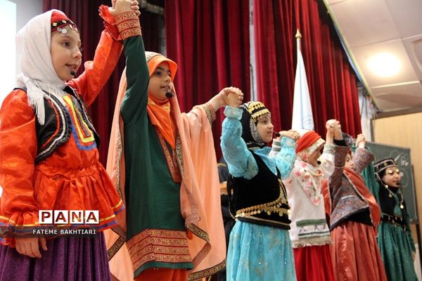 تقدیر از رتبه‌های برتر بیست‌و‌هشتمین کنگره سراسری قرآن کریم مدارس استعدادهای درخشان  در ناحیه یک شهرری