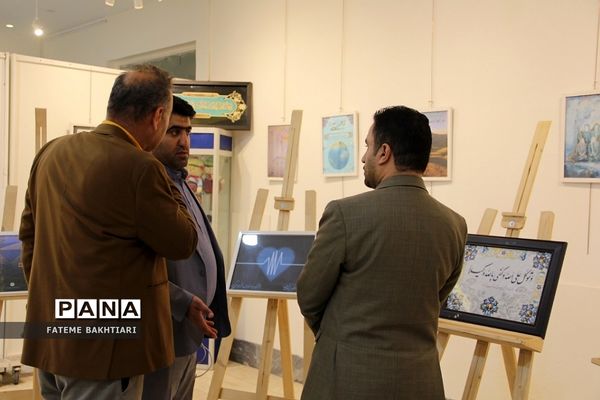 تقدیر از رتبه‌های برتر بیست‌و‌هشتمین کنگره سراسری قرآن کریم مدارس استعدادهای درخشان  در ناحیه یک شهرری