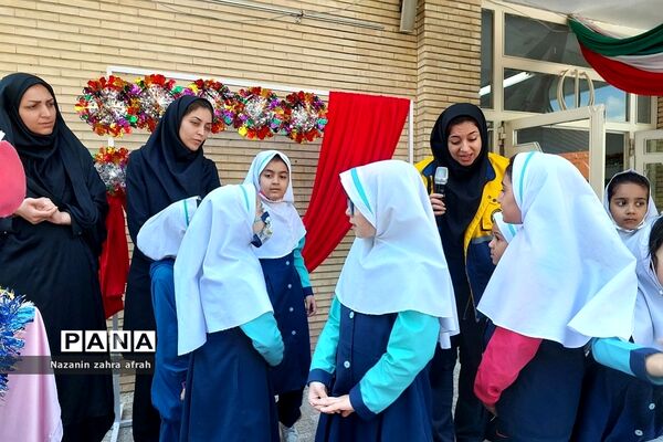 آموزش نحوه مصرف درست انرژی برق و ساعات اوج مصرف در دبستان دخترانه سما۲ رودهن