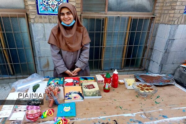 برپایی  بازارچه کارآفرینی دانش‌آموزی