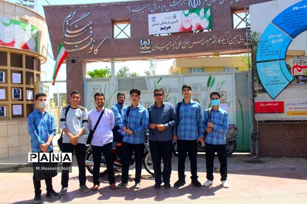 بازدید دانش‌آموزان دبیرستان آیت الله خامنه‌ای قم  از رصد خانه مریم