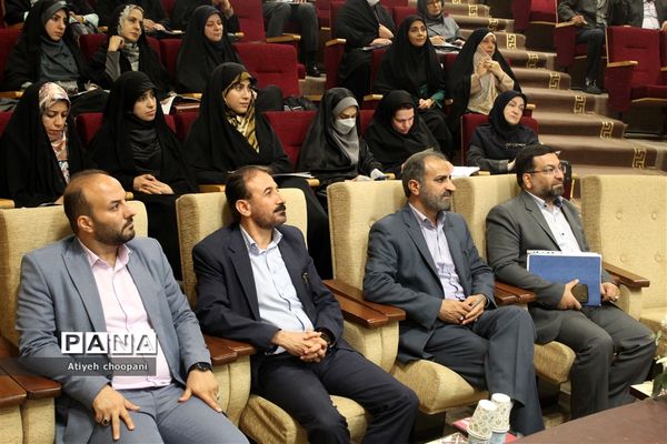 ویژه برنامه روز جهانی «مشاور و روان شناس» در دبیرستان هفتم تیر