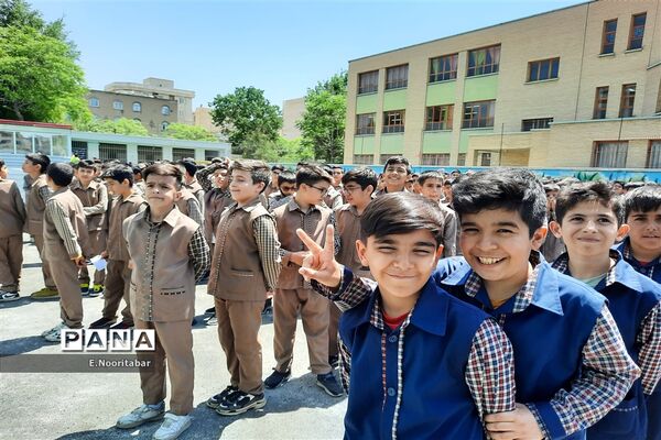 افتتاح کافه کتاب در منطقه ۱۵