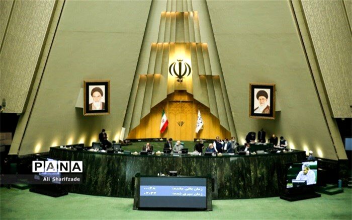دهنوی روند جلسه بررسی استیضاح فاطمی امین را تشریح کرد