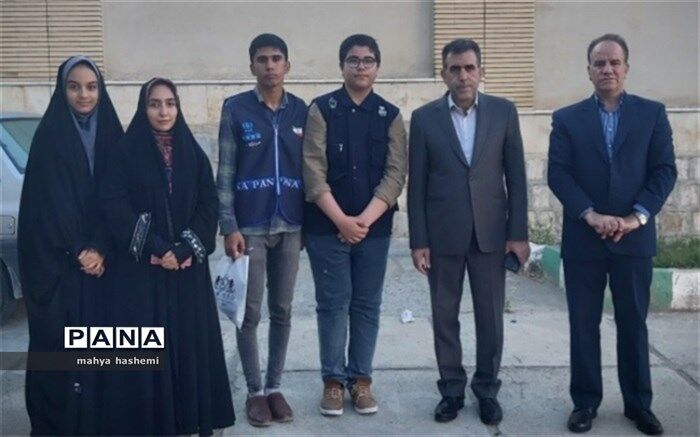 علم، اقتدار و استقلال هر کشوری را تضمین می کند/فیلم