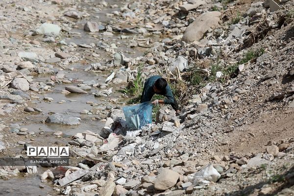 پویش مردمی بی زباله در حاشیه رودخانه جاجرود