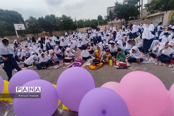 برگزاری اردوی شاد درون مدرسه‌ای دبستان دانا برای دانش آموزان و معلمان