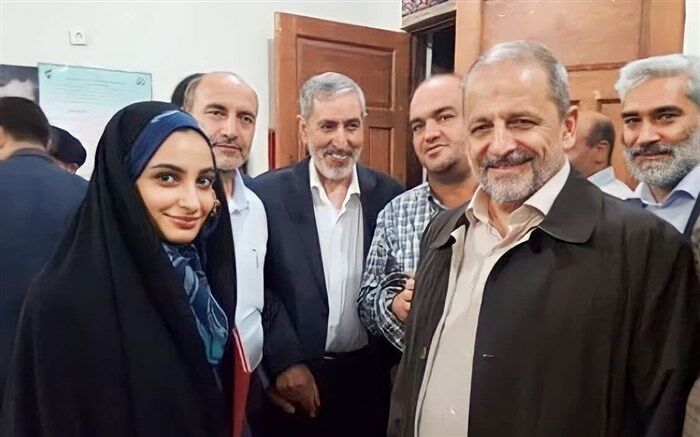 دانشجوی فعال در امور عفاف حجاب و حفظ قرآن کریم تقدیر شد