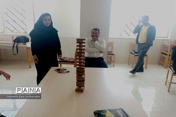 برگزاری دوره آموزشی ویژه برگزیدگان مسابقات بازی‌های فکری فرهنگیان
