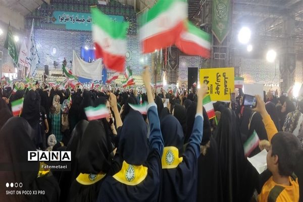 حضور پرشور مردم ولایتمدار استان خوزستان در دیدار با رئیس  جمهور