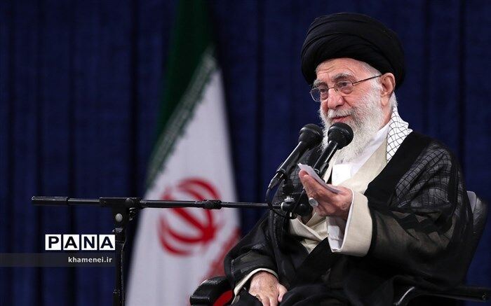 جمعی از کارگران سراسر کشور با رهبر انقلاب دیدار می‌کنند