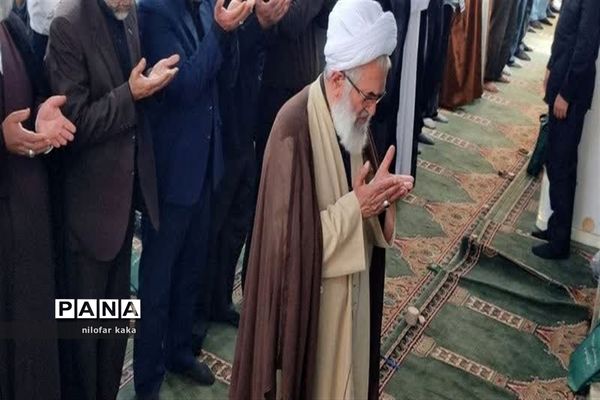 مراسم نماز جمعه در مصلی شهرستان قائمشهر