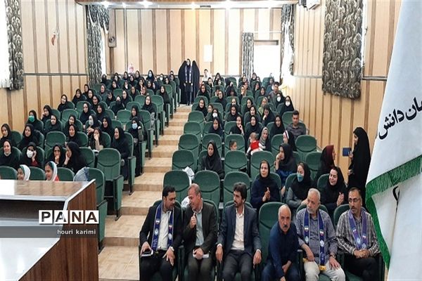 دوره آموزشی ضمن خدمت مربیان پیشتاز شهرستان مانه وسملقان