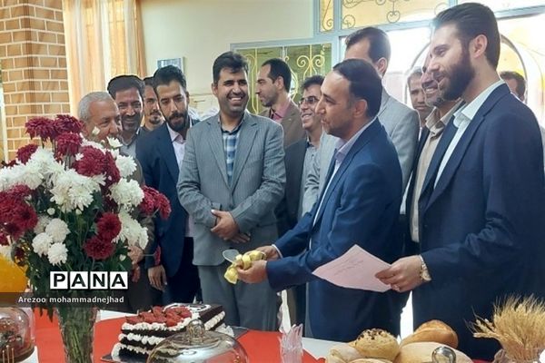 کارگاه رشته نان، شیرینی و شکلات در هنرستان کمال شهرستان قرچک