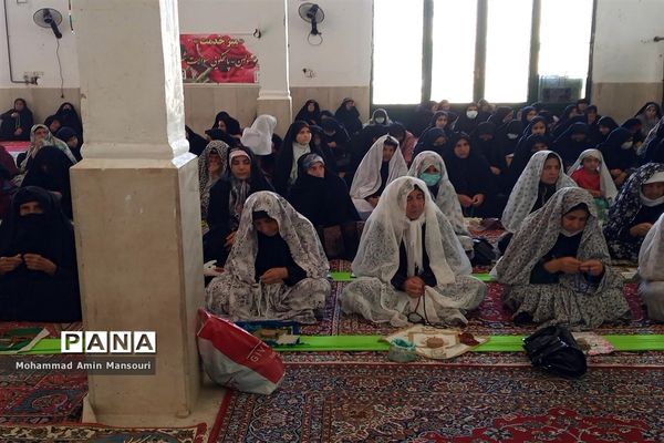 مراسم نمازجمعه در لرستان