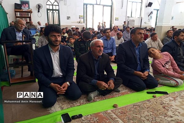 مراسم نمازجمعه در لرستان